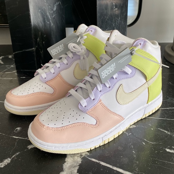 Nike High Top Dunk “Lemon Twist” size 8 Womens - Picture 2 of 8